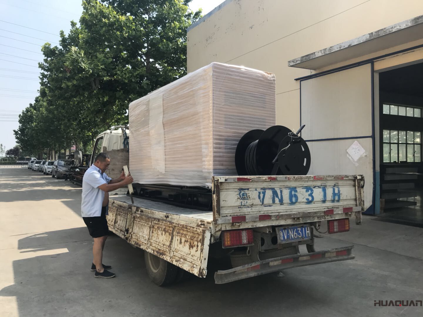 一臺10kw靜音箱柴油一體機于8月26日成功發往山東省